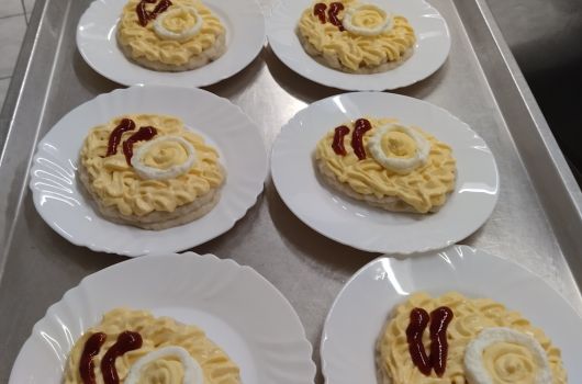 Sýrový chlebíček s vajíčkem